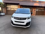 Opel STANDHEIZU*5 SITZE*NAVI*KLIMA*KAMERA*KEYLES*AHK* - gebrauchte Opel Vivaro aus dem Jahr 2024
