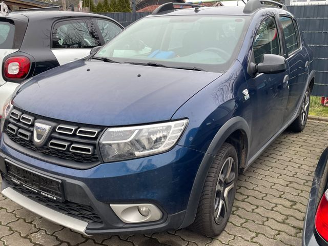 Dacia Sandero II*BENZIN+GAS*Navi,Kamera,PDC - TÜV