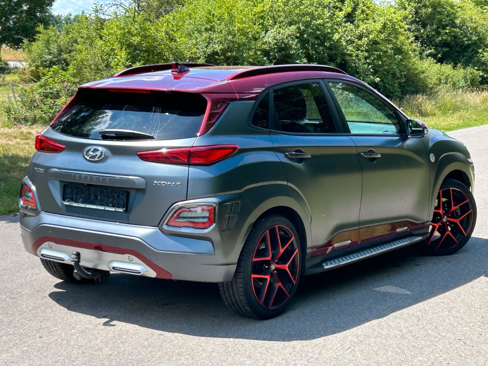 Fahrzeugabbildung Hyundai KONA 1.6 T-GDI Iron Man Edition *Standhzg*AHK*