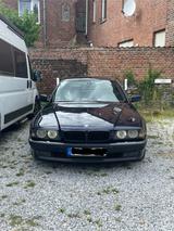 BMW 740i E38 - BMW 740 mit Benzin-Antrieb: Limousine, E38 740i