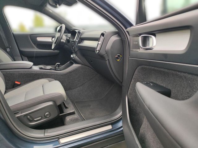 VOLVO XC 40 (Bild 27 von Array)