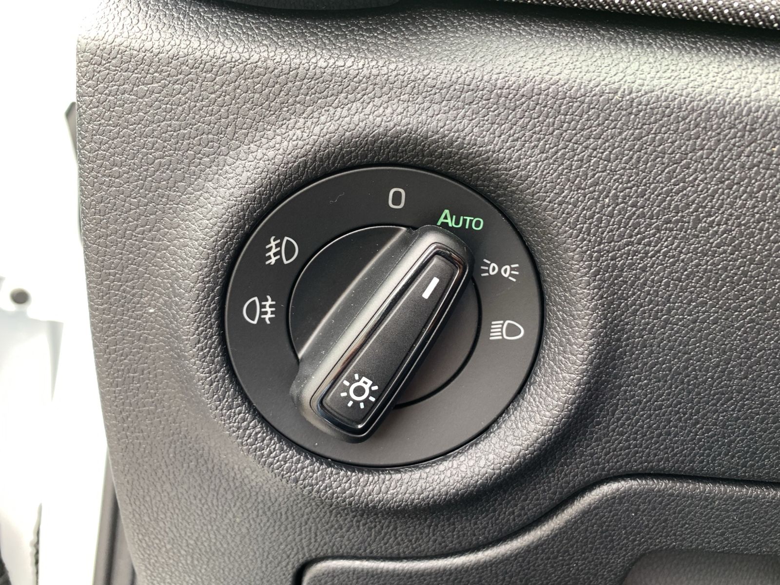 Fabia 1.0 TSI Selection, Winter-Paket, DAB+ 6-Ga