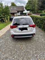 Mitsubishi Outlander 2.2 DI-D Diamant Edition+ 4WD Auto... - Mitsubishi Outlander mit Diesel-Antrieb: Allradantrieb, Geländewagen, Automatik, 2.2