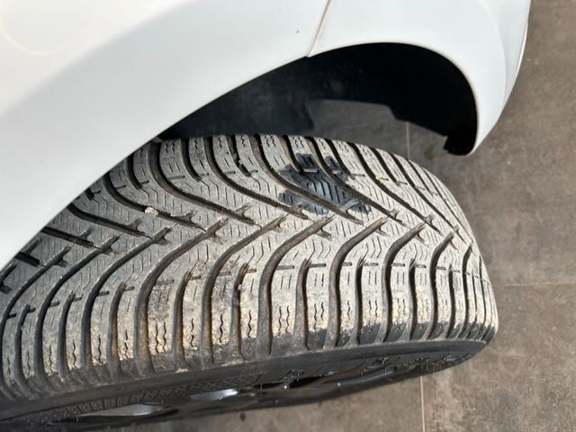 MYAUTOCENTER – Gebraucht- und Jahreswagen mit Werkstattservice in Pfaffenhofen Seat Ibiza SC i-Tech *KLIMA*TEMPOMAT*SZHZ*NAVI*