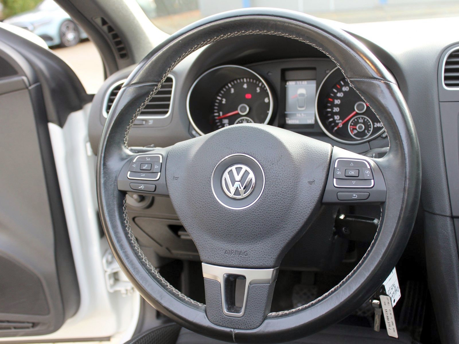 Fahrzeugabbildung Volkswagen Golf Cabriolet Cup 1,4 TSI