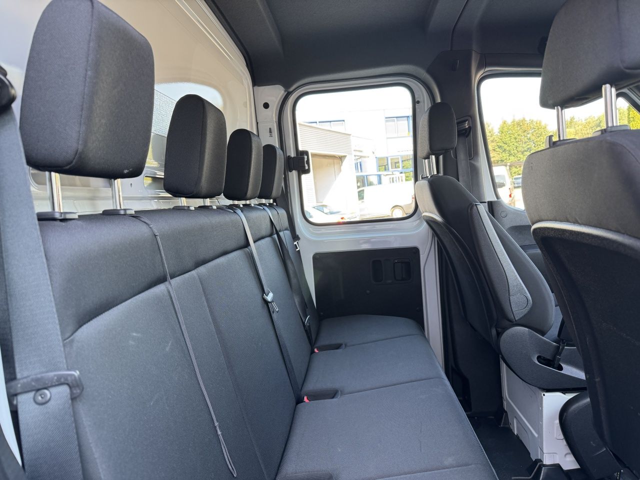 Fahrzeugabbildung Mercedes-Benz Sprinter 215CDI Pritsche Doka komp. Klima*Tempom