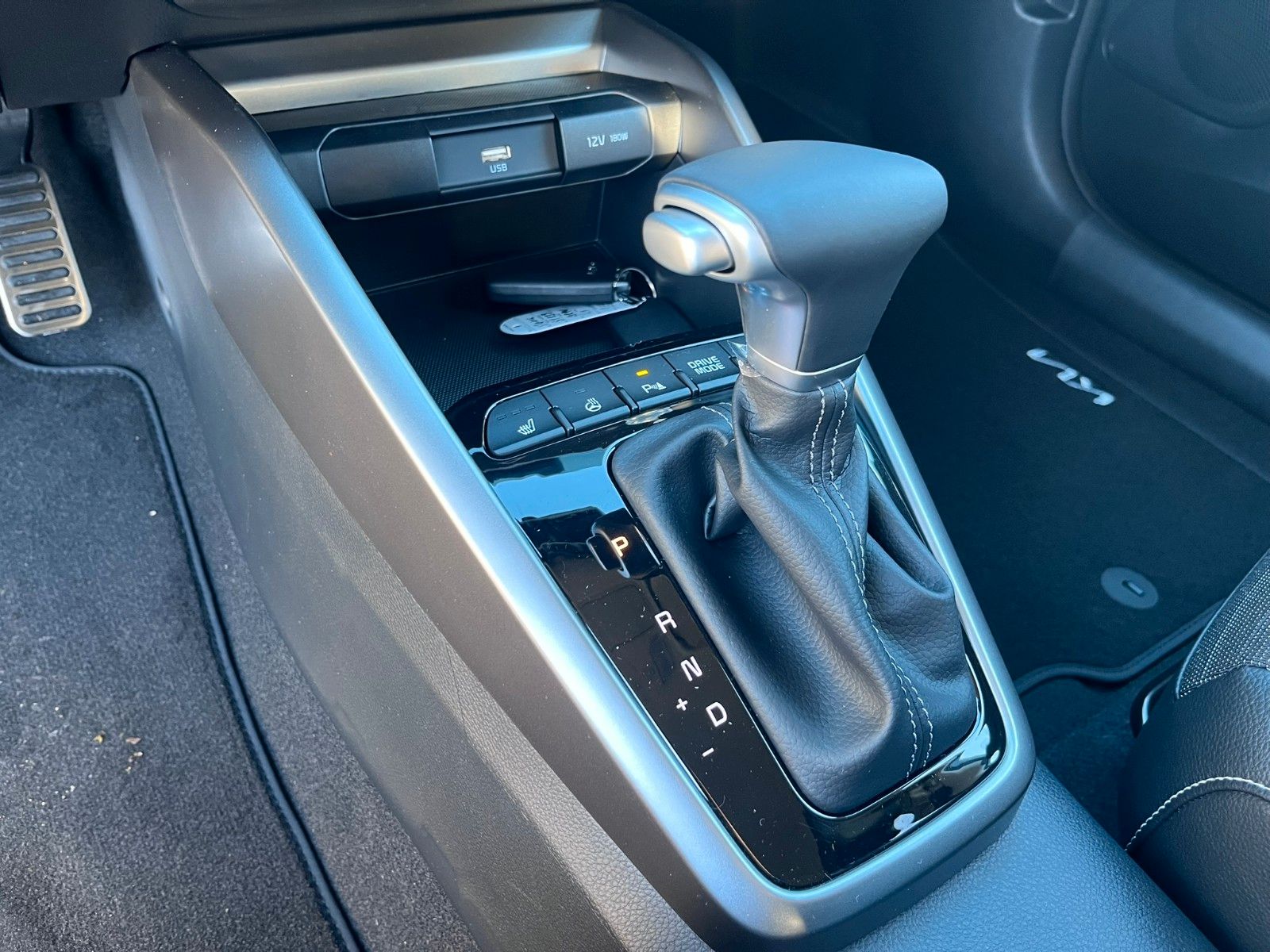 Fahrzeugabbildung Kia Stonic GT-Line virtual Navi Klima  Kamera