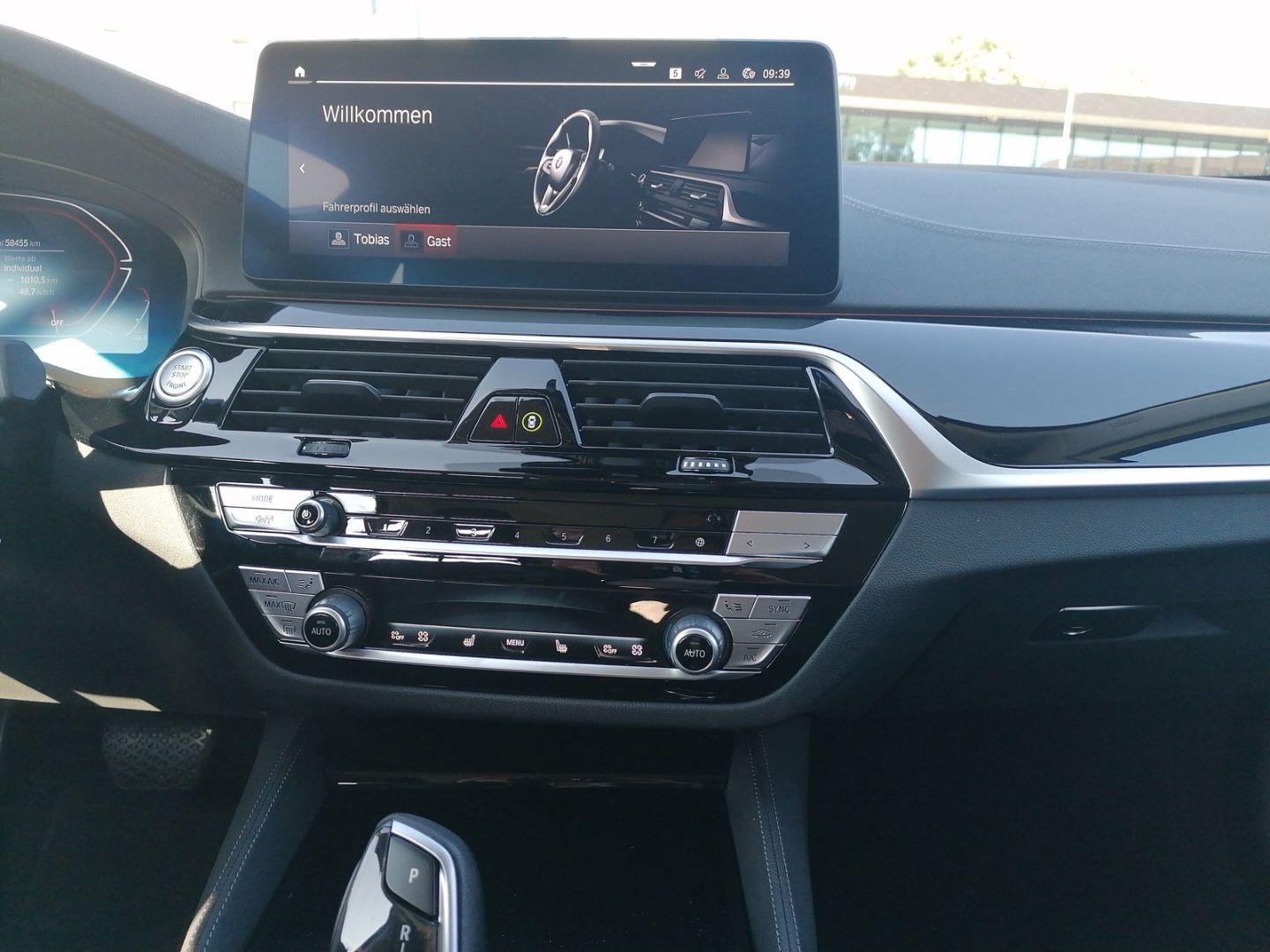 BMW 520 d xDrive Touring Luxury Line  Park-Assistent foto 11