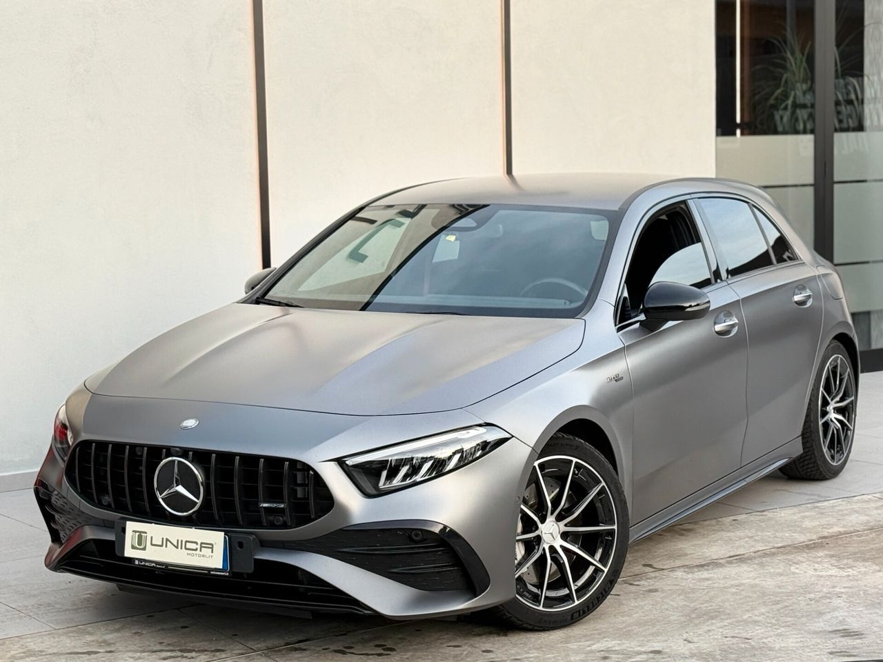 Mercedes-Benz A 35 AMG 2.0 306CV Premium Plus 4m imagem 2