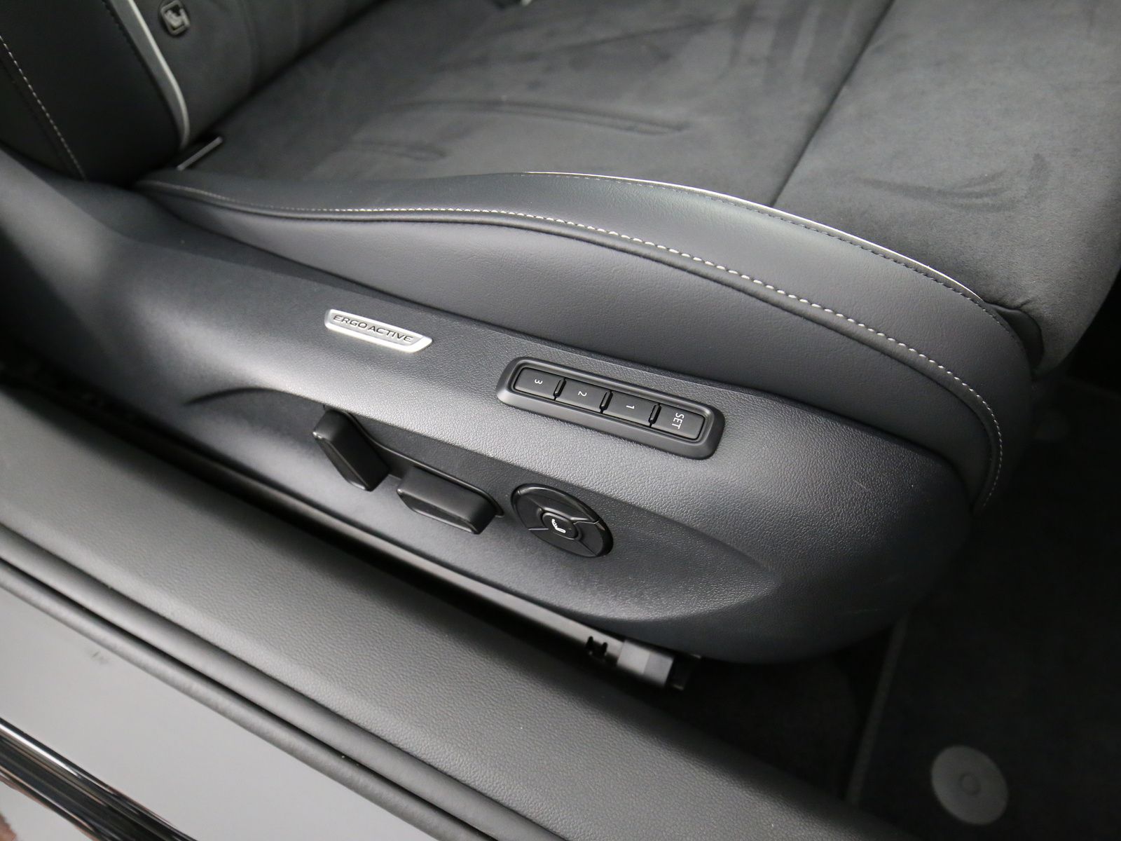 Volkswagen Passat Variant - Bild 22