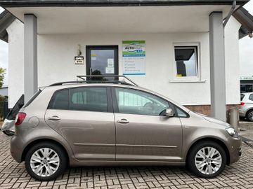 Volkswagen Golf - 8