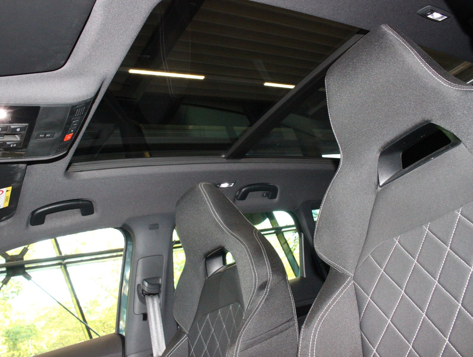 Fahrzeugabbildung SKODA Karoq Sportline 2.0 TSI 4x4 DSG*1.Hand*AHK*LED