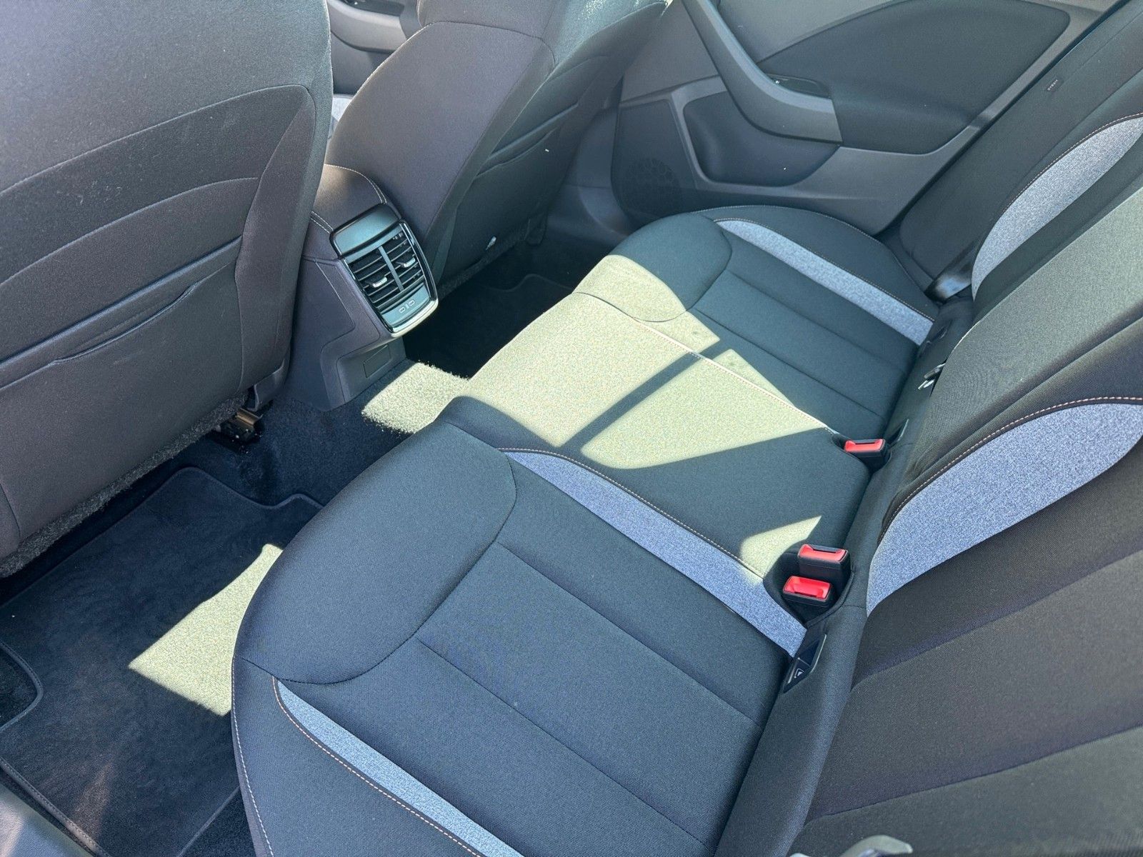 Fahrzeugabbildung SKODA Scala Selection 1.0 TSI