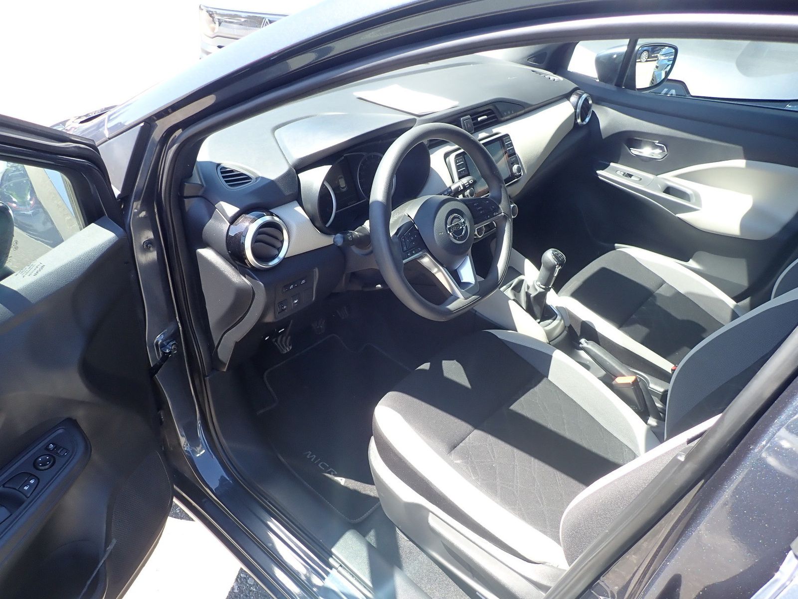 Fahrzeugabbildung Nissan Micra IG 71 5MT N-Way