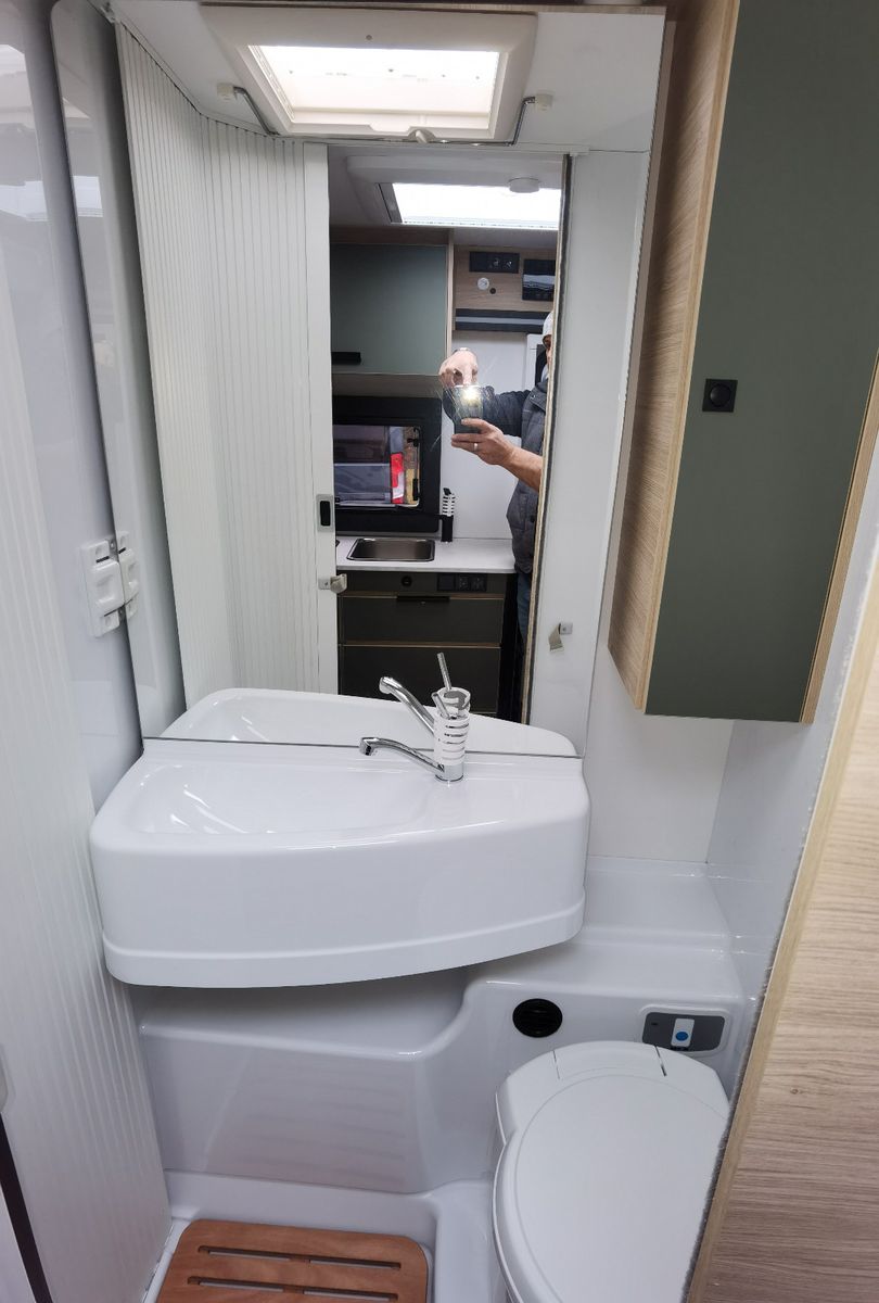 Fahrzeugabbildung Challenger X250