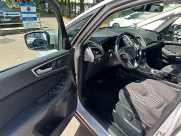 Ford S-Max - 8