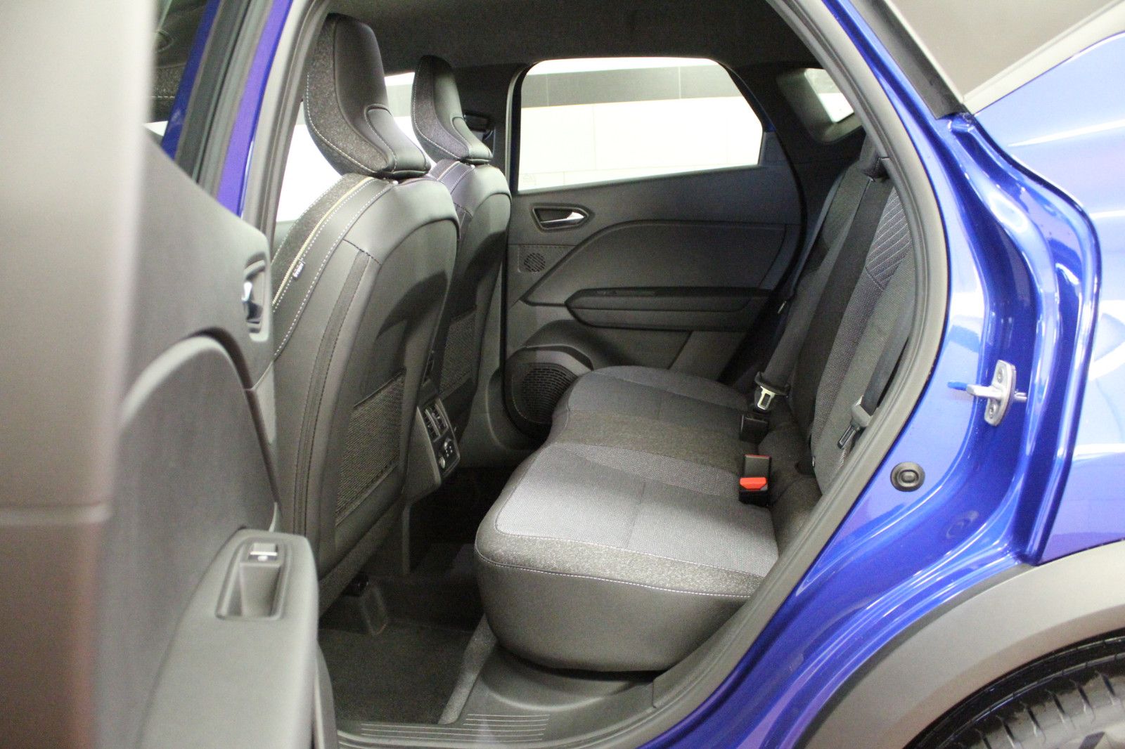 Fahrzeugabbildung Renault Captur TCe 115 KISS Sondermodell *Winter-Pak*Nav