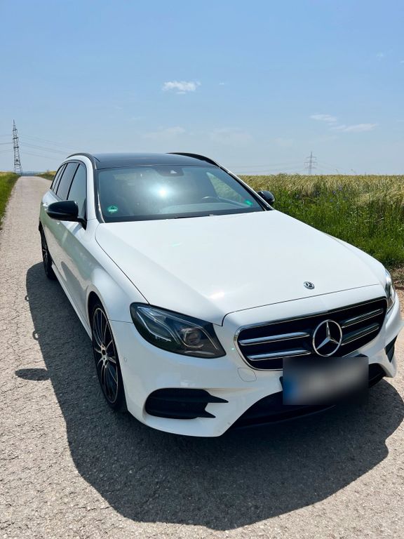 Image of Mercedes-Benz E 220