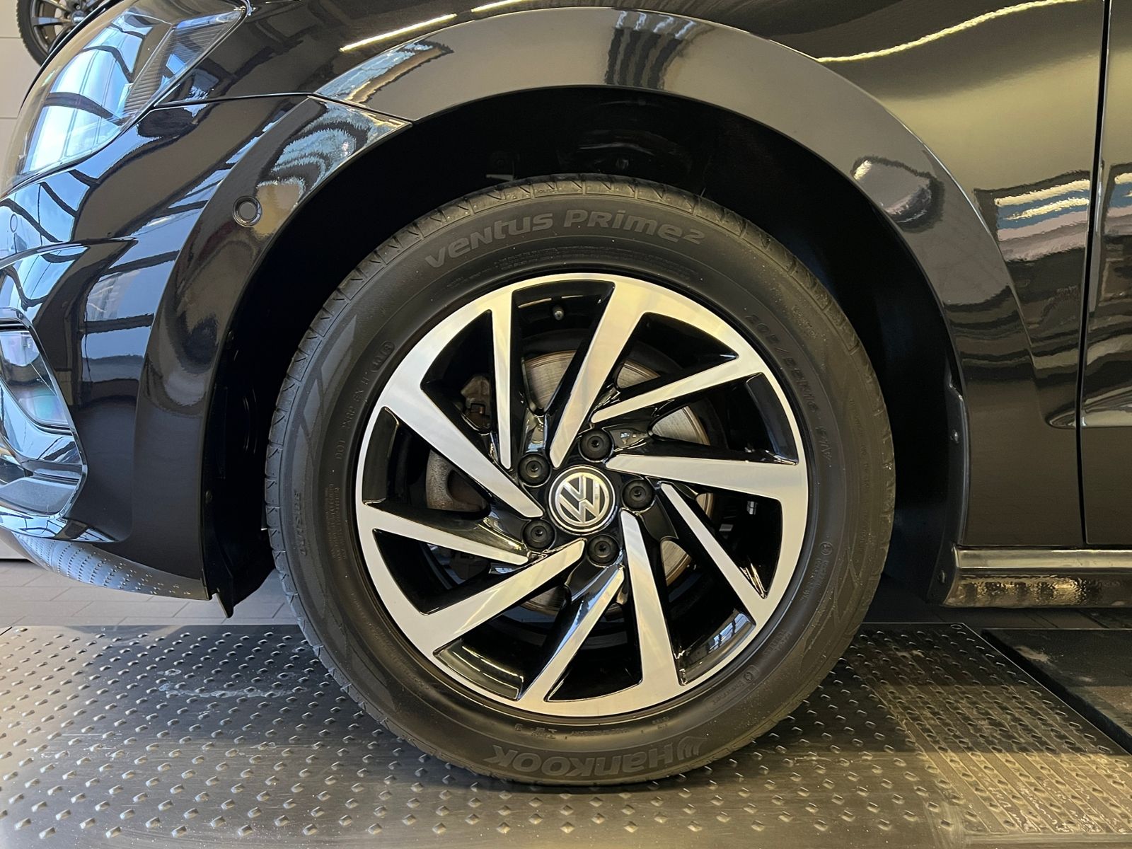 Fahrzeugabbildung Volkswagen Golf Sportsvan JOIN 1.5 TSI *App Connect, Climat
