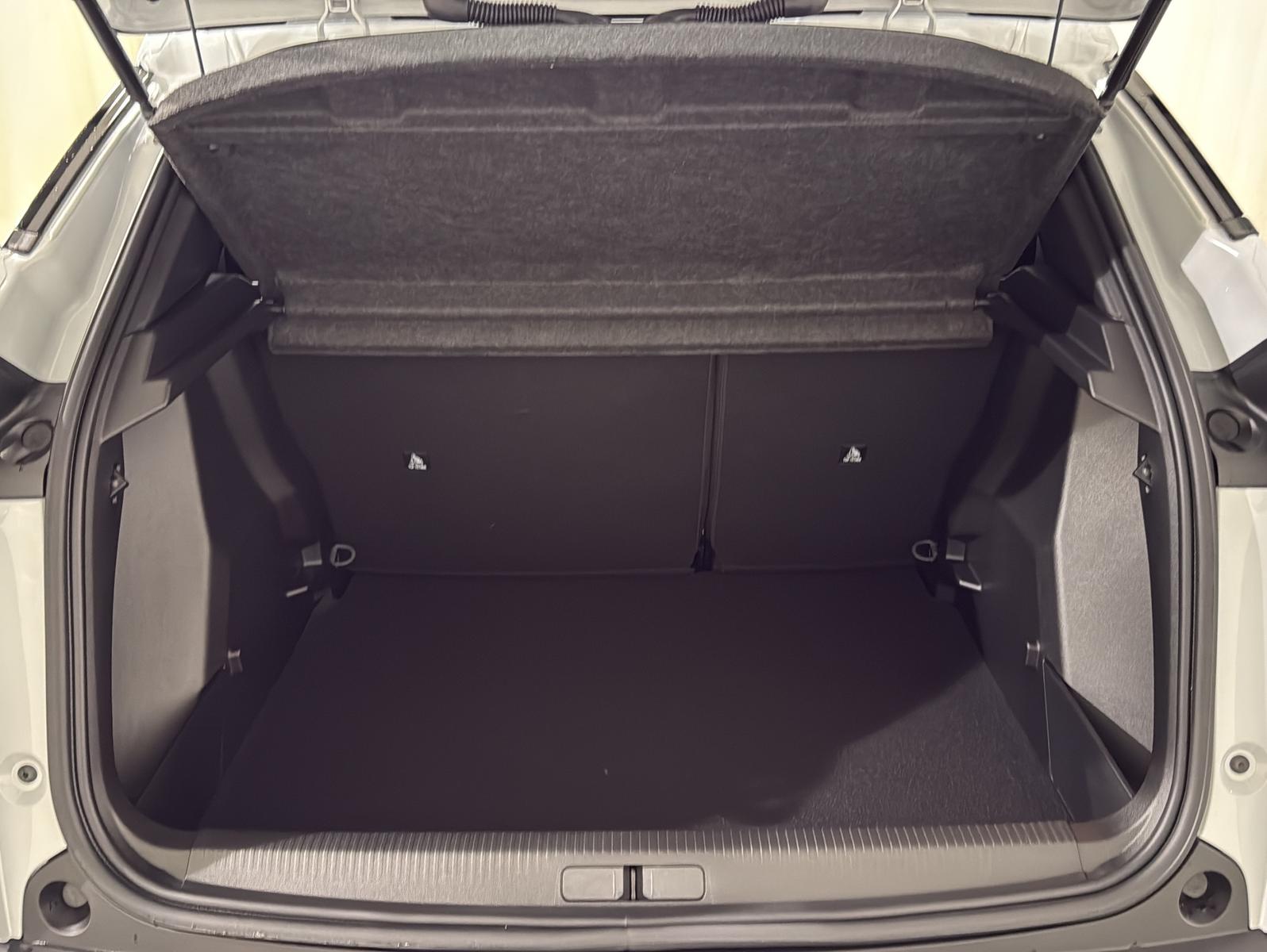 Peugeot 2008 Hyb.145 Business Autom.|PDC|KAMERA|NAVI|SHZ