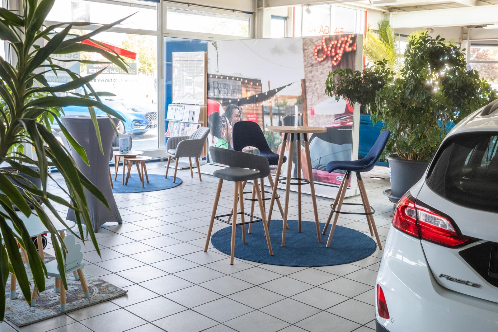 showroom-image-bottom