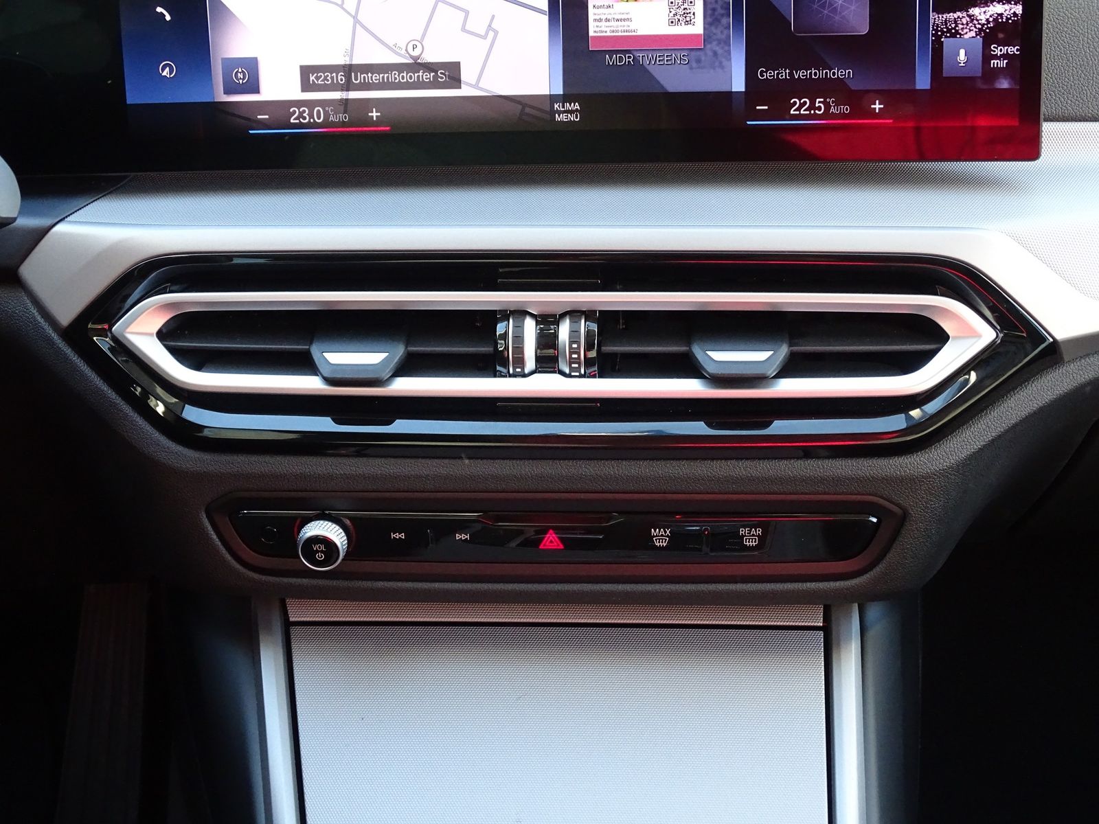 BMW 318d Advantage Aut. LED Navi Head-Up AHK Kamera foto 16