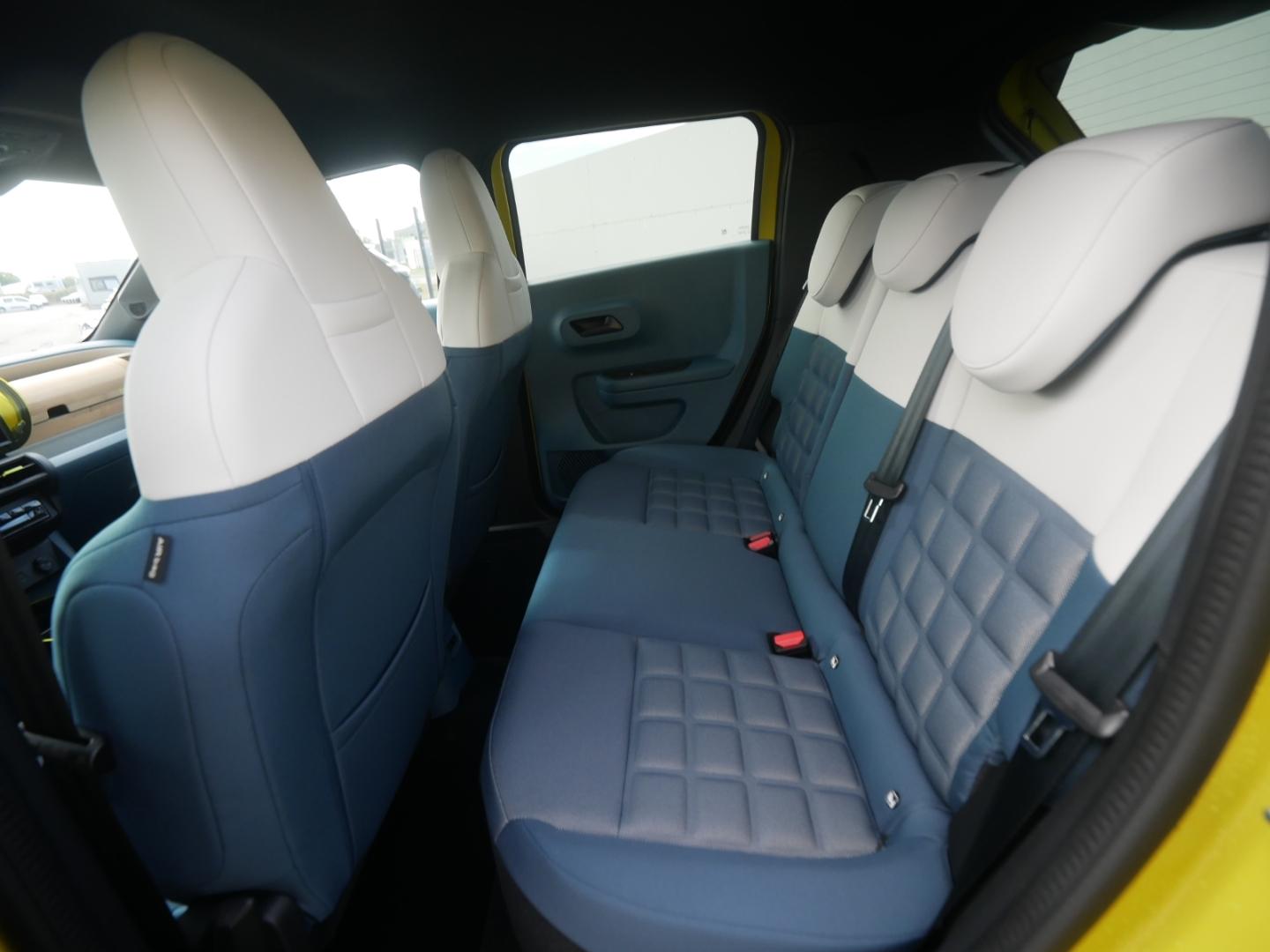 Fiat Grande Panda LA PRIMA HYBRID 1.2 eDCT 110 PS WIN
