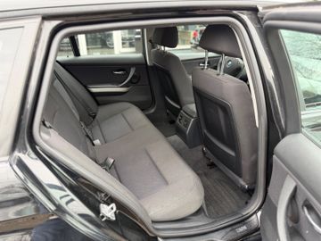BMW 318 - 12