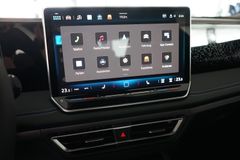 VW Tiguan 1.5 eTSI R-Line | LED Plus | Navi | AHK VW Tiguan 1.5 eTSI R-Line | LED Plus | Navi | AHK