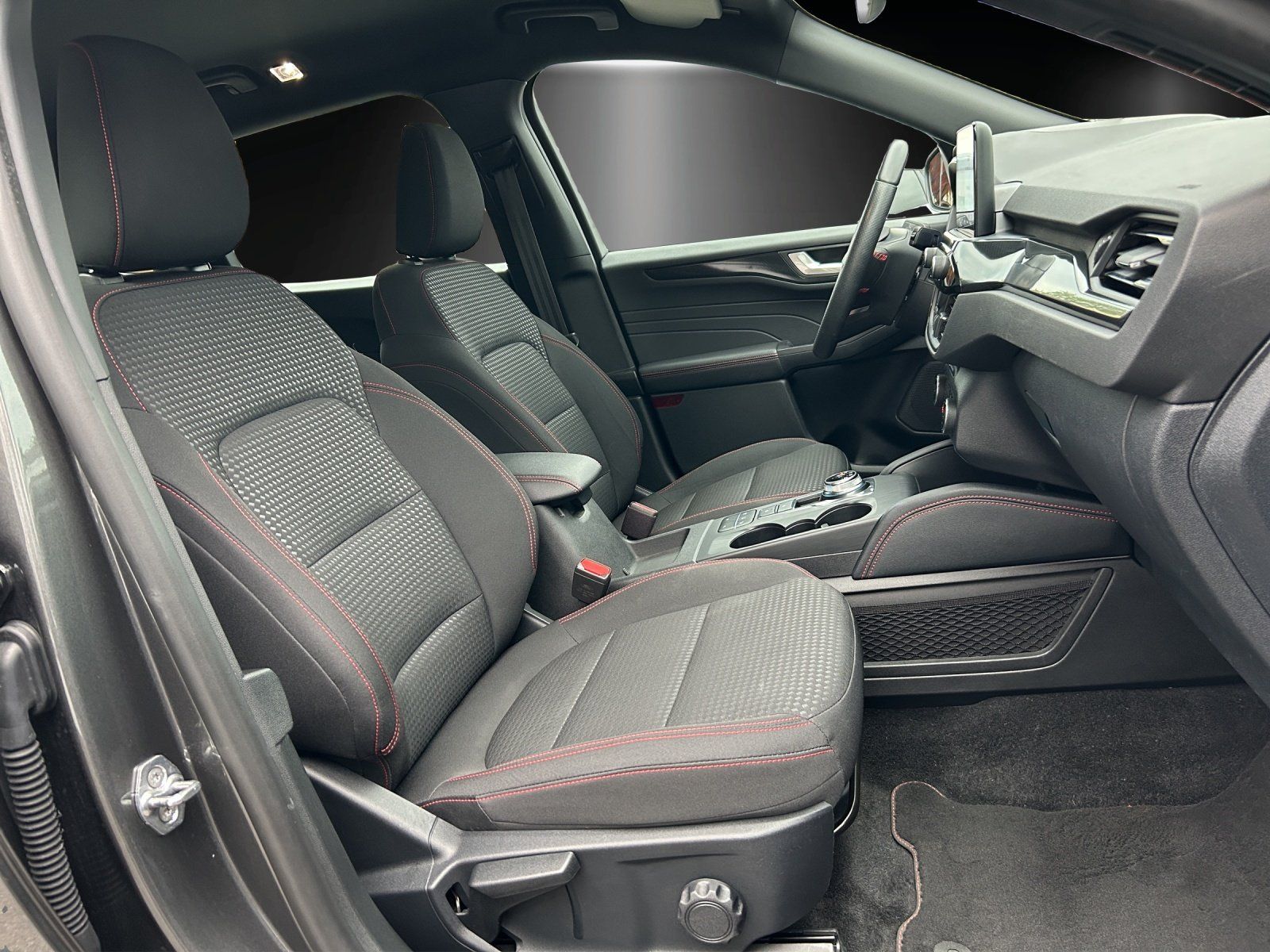 Fahrzeugabbildung Ford Kuga 2.5 PHEV ST-Line Aut./LED/ACC/KAMERA/NAVI/