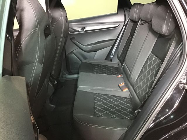 Fahrzeugabbildung Skoda Karoq Sportline 1.5 TSI DSG/Navi/ACC/Matrix/PDC