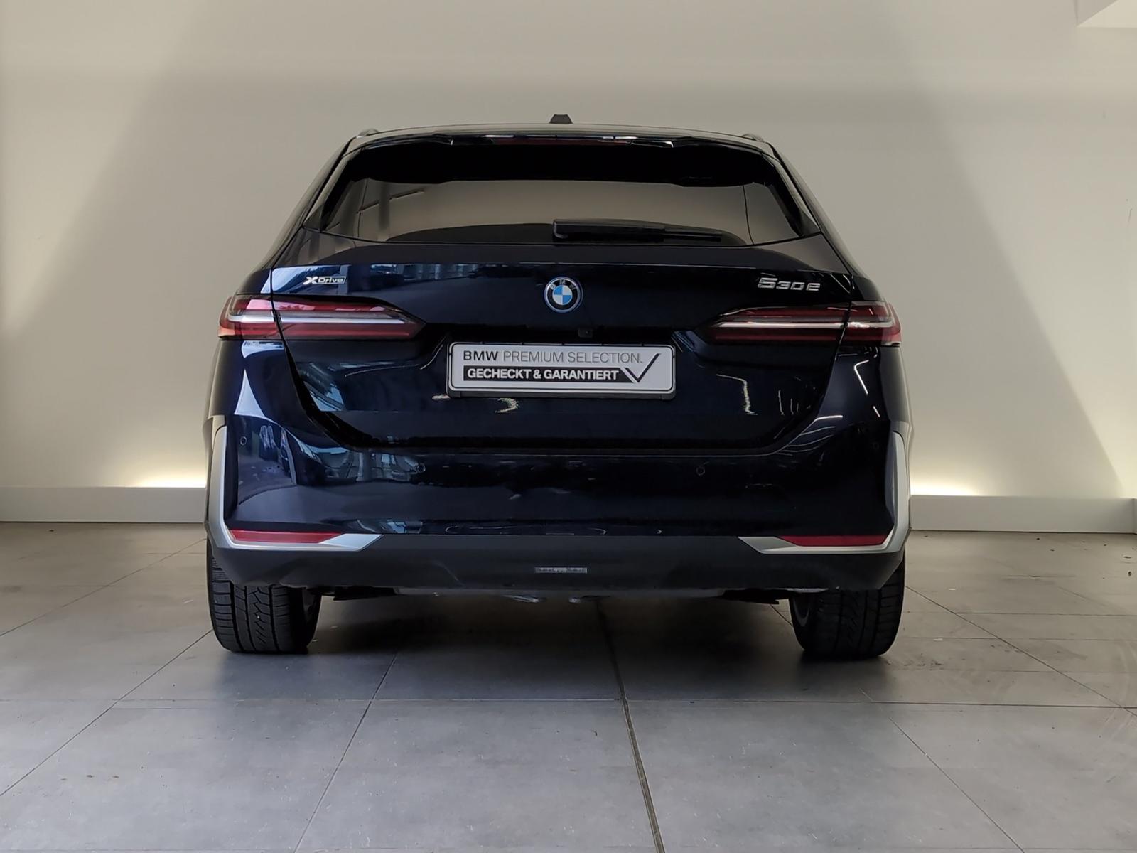 BMW 530e xDrive Touring Navi/LED/HiFi/PaAs+/Memory N
