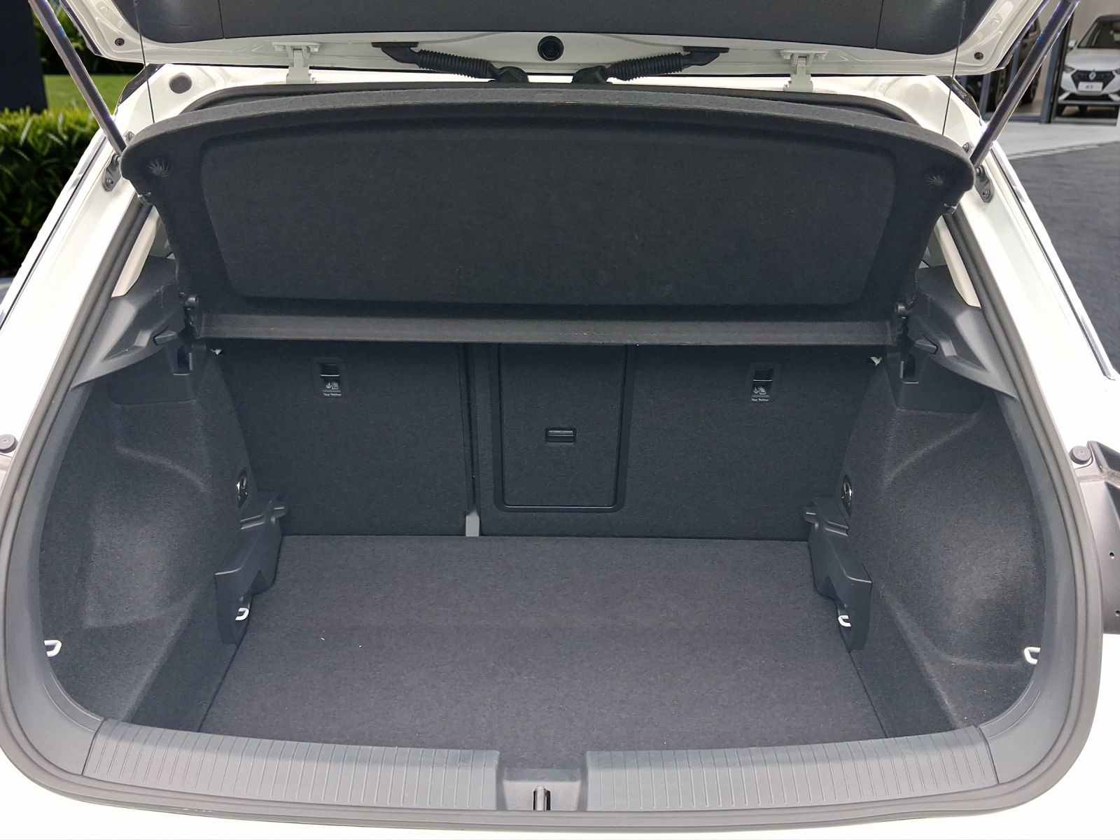 Volkswagen T-Roc - Bild 24