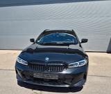 BMW 320d xDrive Touring M Sport/Head-UP/AHK/Parkas