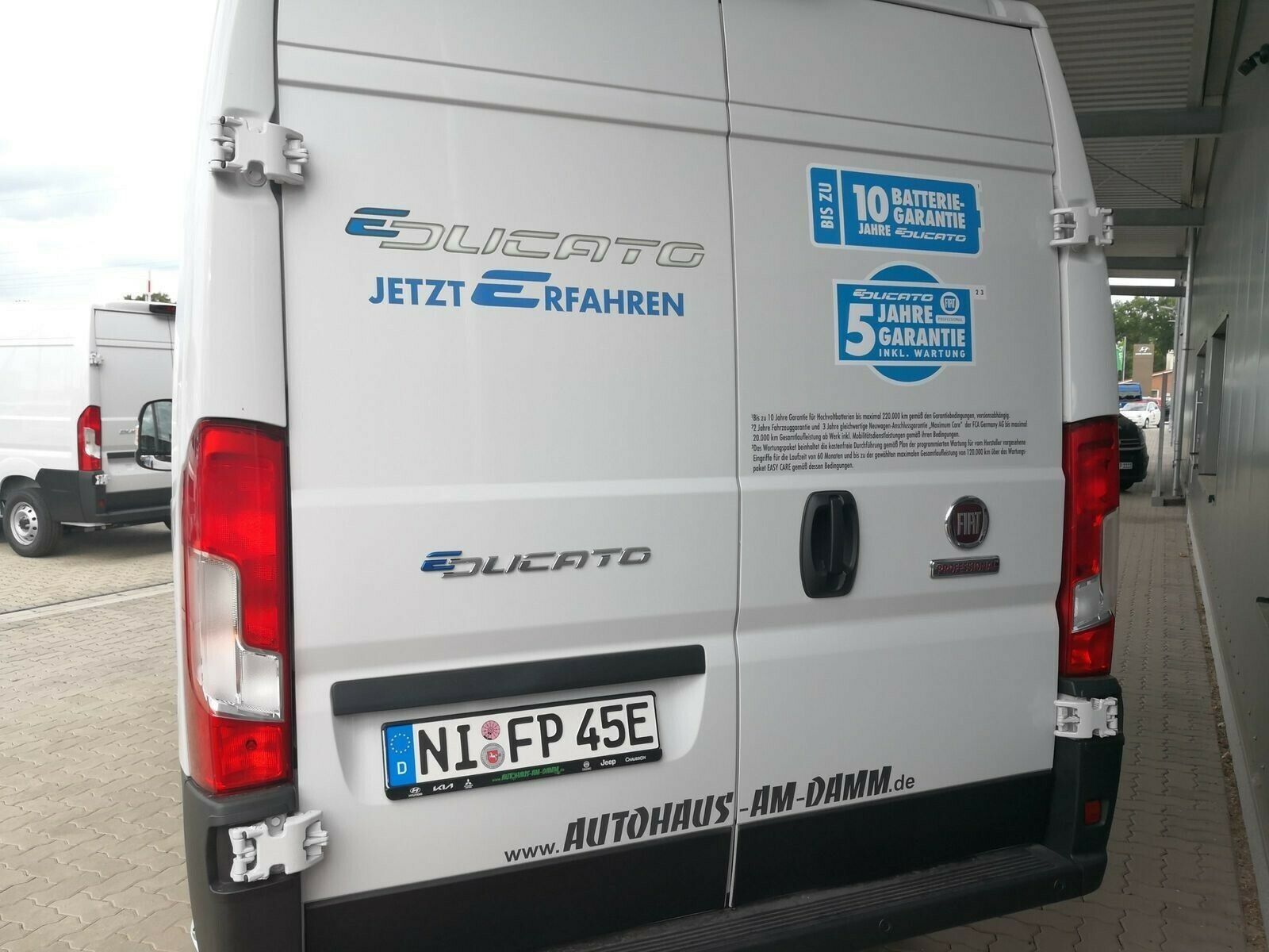 Fahrzeugabbildung Fiat E-Ducato MONATL. AB 275,69€* KASTENWAGEN L2H2 47