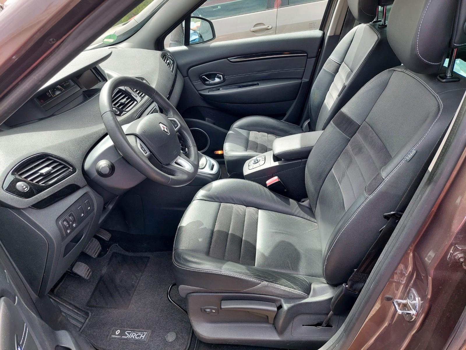 Renault Scenic 2012 — photo 15