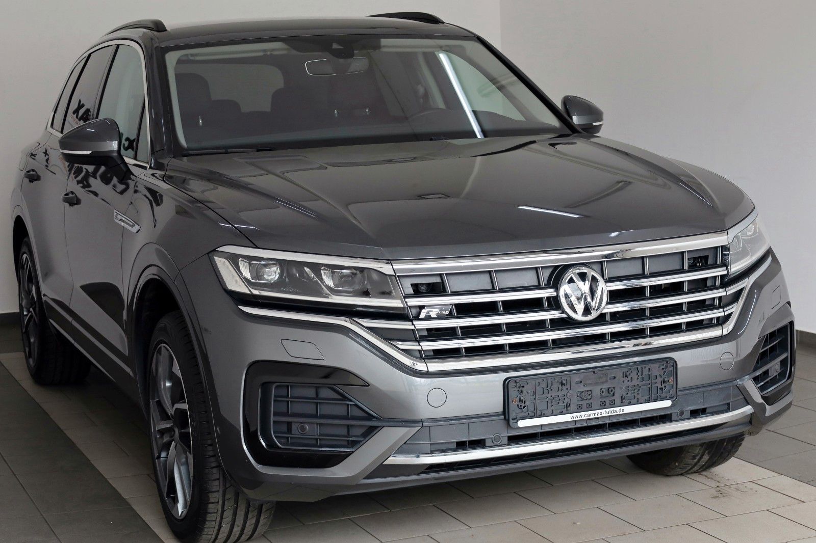 Fahrzeugabbildung Volkswagen Touareg Elegance 4M,R-Line,Keyless,AHK el,SR+WR
