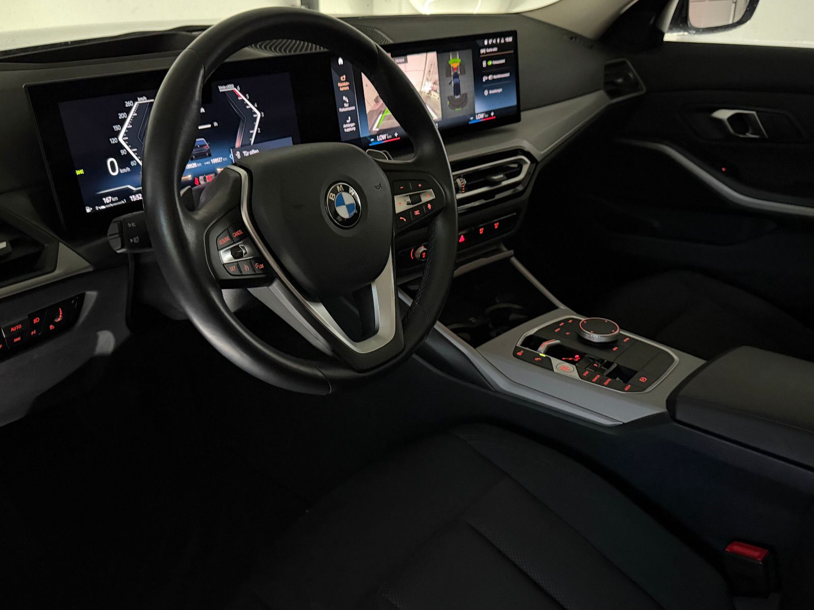 Fahrzeugabbildung BMW 330 d xDrive Touring/LED/CURVED/HuD/AHK/FACELIFT