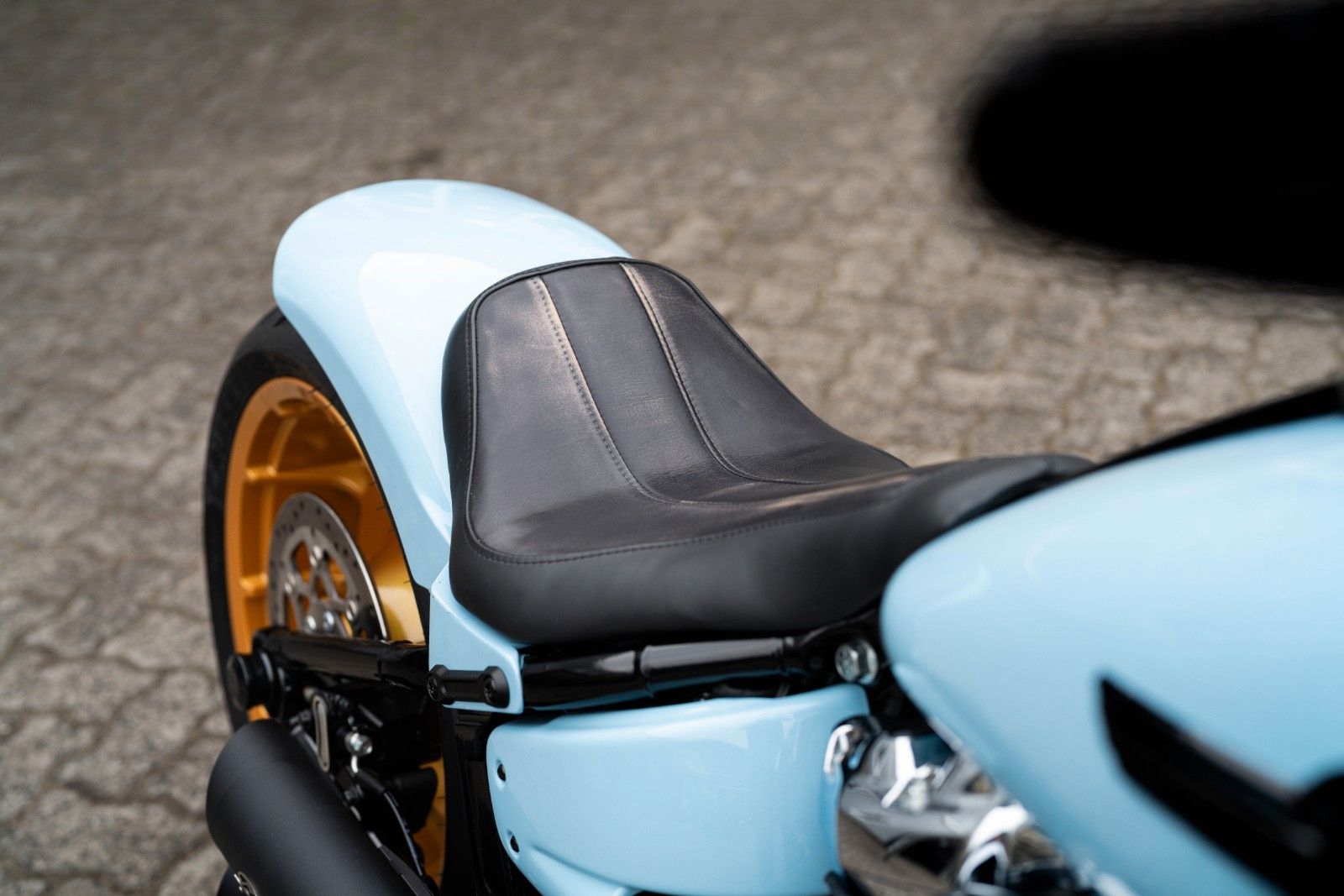 Fahrzeugabbildung Harley-Davidson Light Blue FAT BOY FLFBS 114 - Jekill & Hyde-