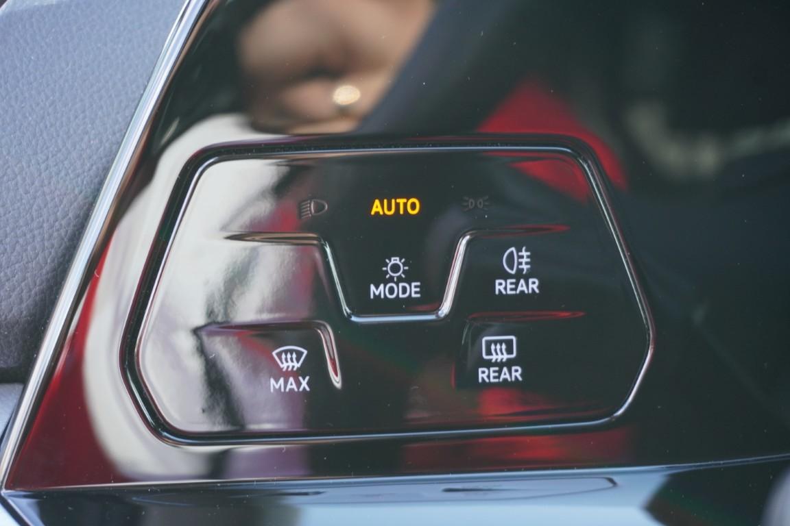 Volkswagen Golf VIII 1.0 Life LED Navi ACC App-Connect, миниатюра 15