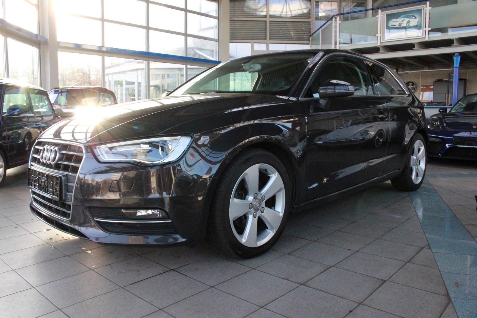 Audi A3 2.0 TDI    S line Sportpaket