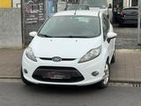 Ford Fiesta Champions Edition - Ford Fiesta mit Benzin-Antrieb: Limousine, Champ