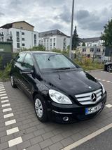 Mercedes-Benz B 150 Automatik - 2. Hand - AHK - Sitzheizung  - gebrauchte Mercedes-Benz B 150 aus dem Jahr 2009