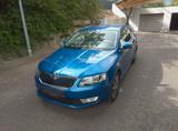Skoda Scoda Octavia 1,6 Elegance Diesel gepflegt... - Skoda Octavia mit Diesel-Antrieb: Limousine, 1.6