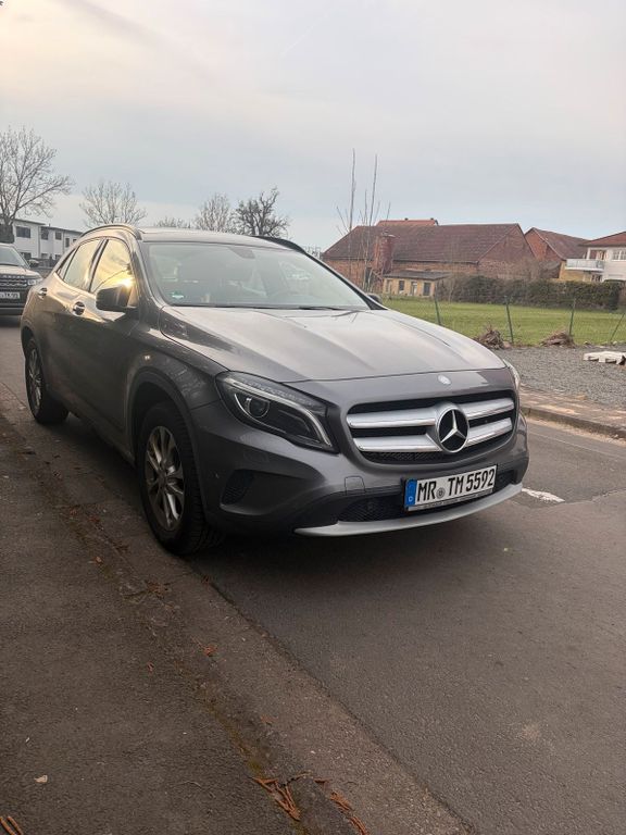 Image of Mercedes-Benz GLA 200