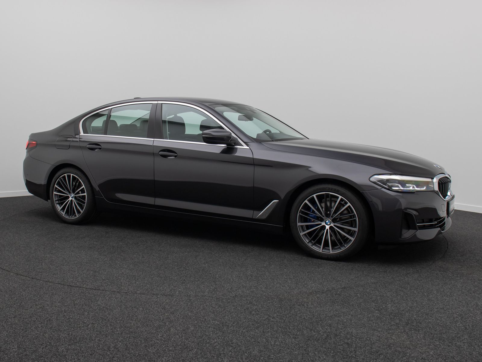 Fahrzeugabbildung BMW 530i HUD DAB Leder Alarm Komfort 4xKlima M Sport