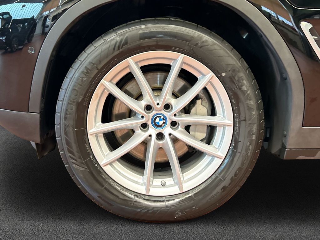 BMW X3 xDrive30e Aut. Pano AHK SHZ foto 8