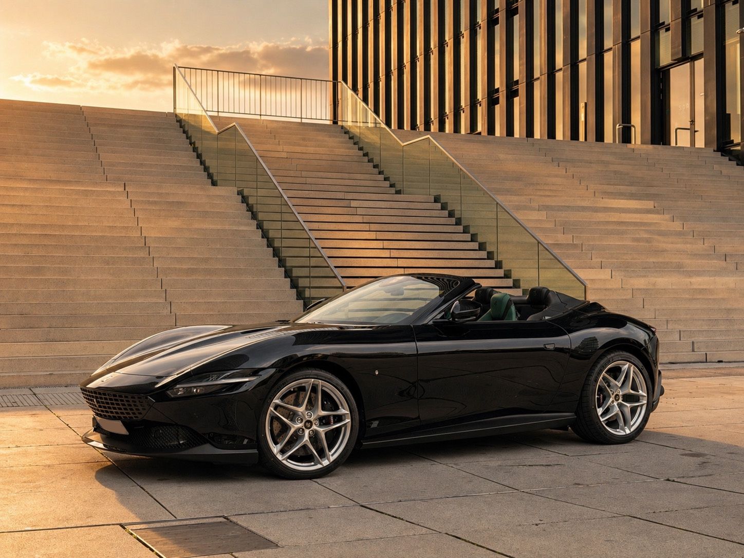 FERRARI Roma