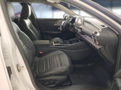 C5 X Shine Pack PT225 Plug-In-Hybrid C5 X Shine Pack PT225 Plug-In-Hybrid