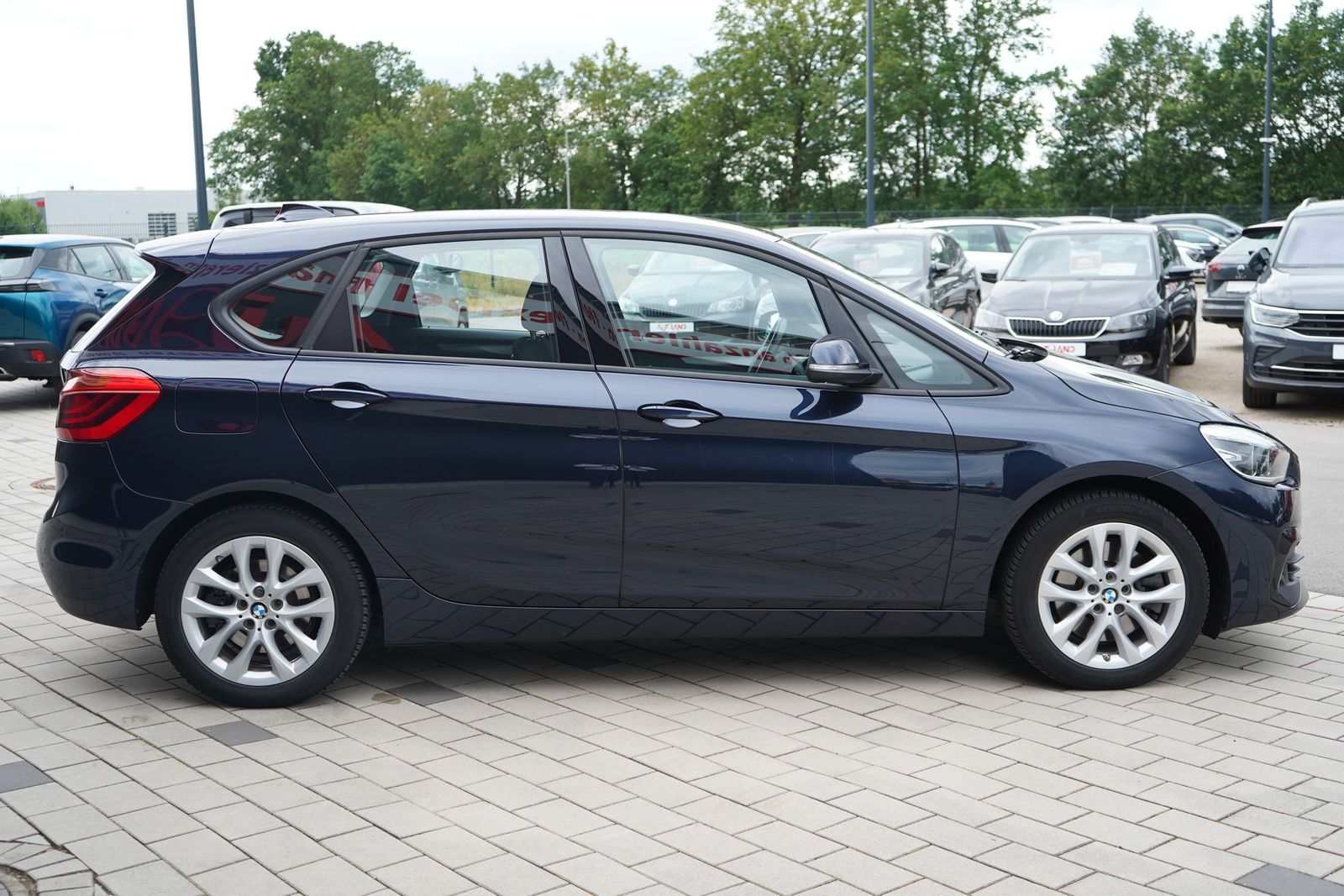 BMW 225 xe LED el. Heckklappe Notbremsassistent foto 7